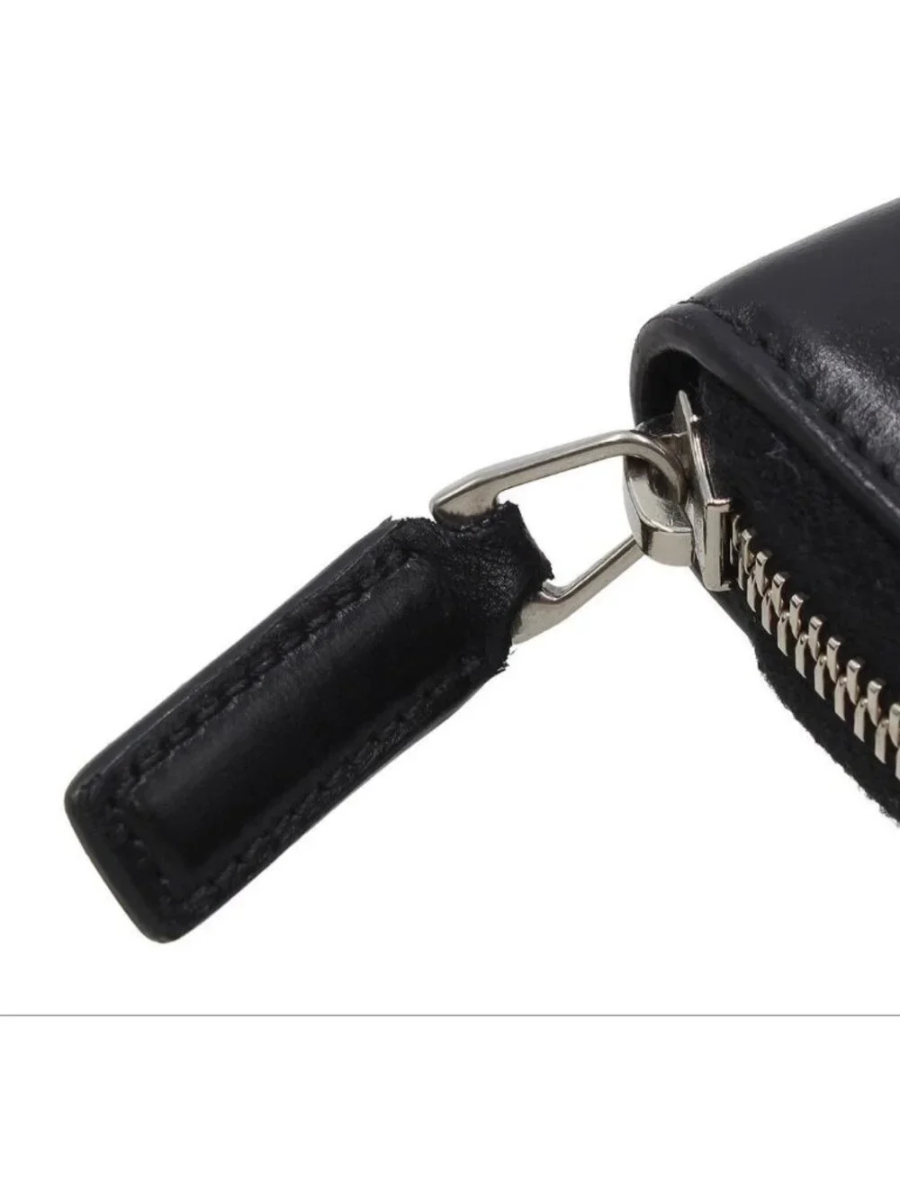 Gucci GG Marmont Leather Zip Around Wallet